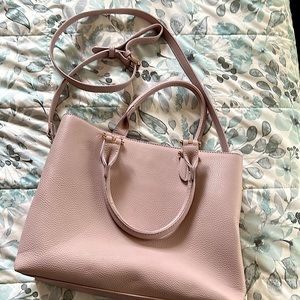 Light purple shoulder bag